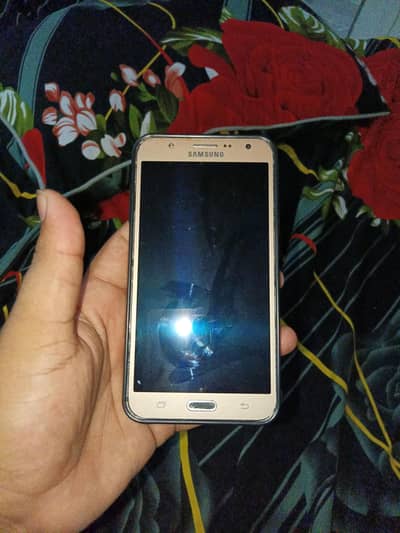 Samsung Galaxy J 7 PTA APPROVED 3 GB RAM 16 GB Memory.