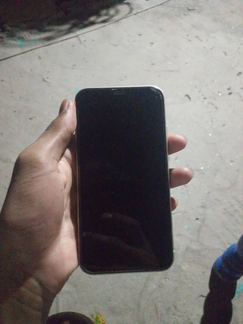Apple iPhone 11 1