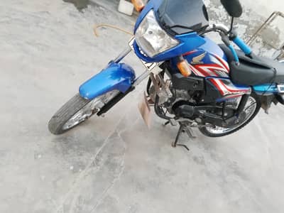 achi bike ha plz Sirf cal kren. msg na kren