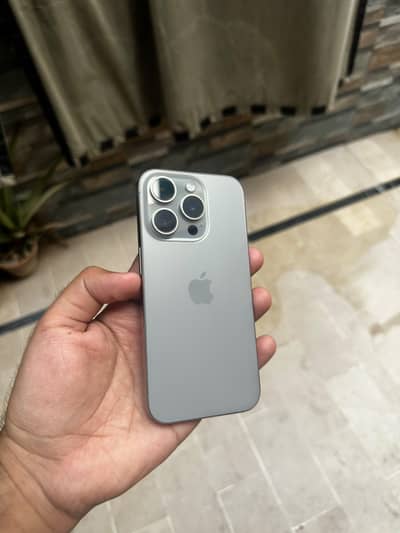 Apple iPhone 15 Pro Factory Unlocked Non PTA