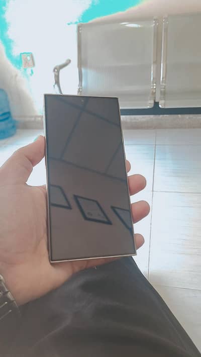 S24 ULTRA WITH BOX AND CABLE