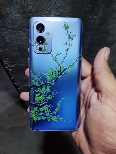 OnePlus 9  8 gb 128 gb