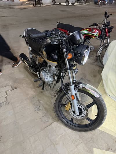 Honda 150 Blacck bolute