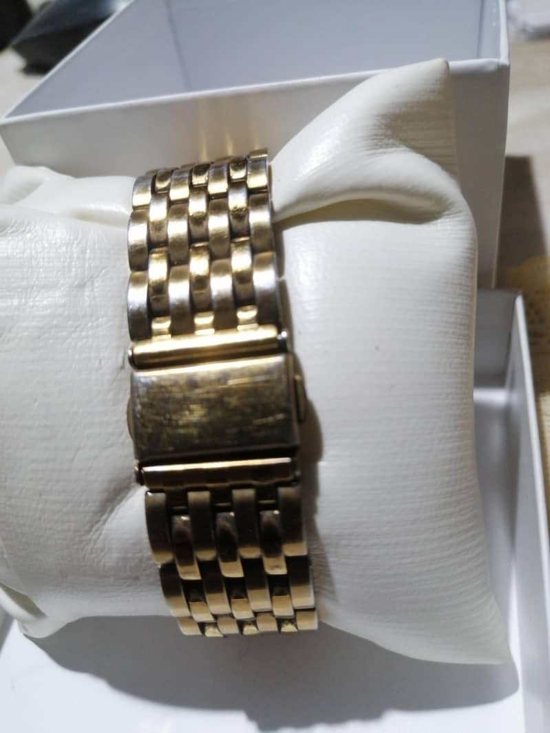 Seiko Quartz World Timer chronograph 5t52-7A2A (Panda Edition) 2