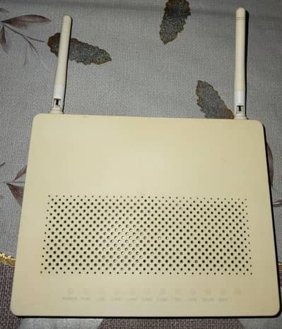 Huawei HG8546M XPON GPON Fiber Wi-Fi Router / ONU