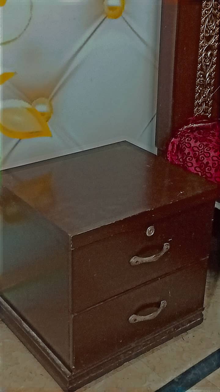King size bed 2