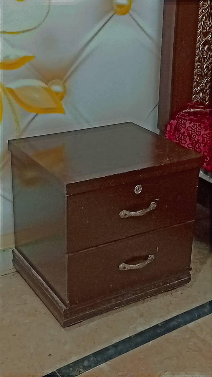 King size bed 3