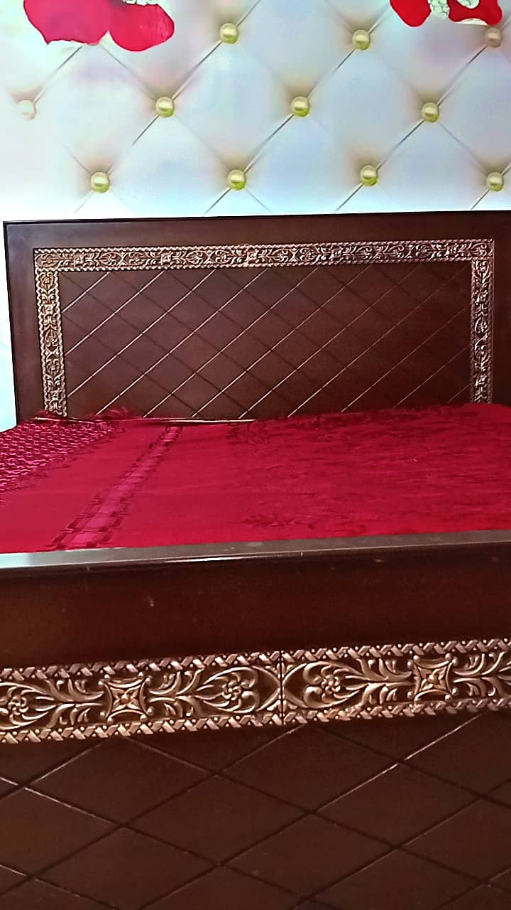 King size bed 4