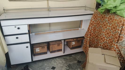 shop counter and box Available for sale Reasonable price