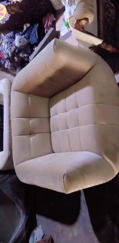 bedroom chair