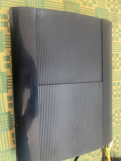 PS3 super slim 500 gb jail break with 4 controllers