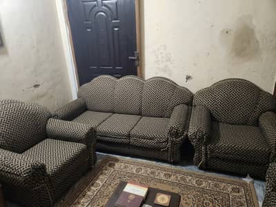 Sofa set used 1+1+3 Seater