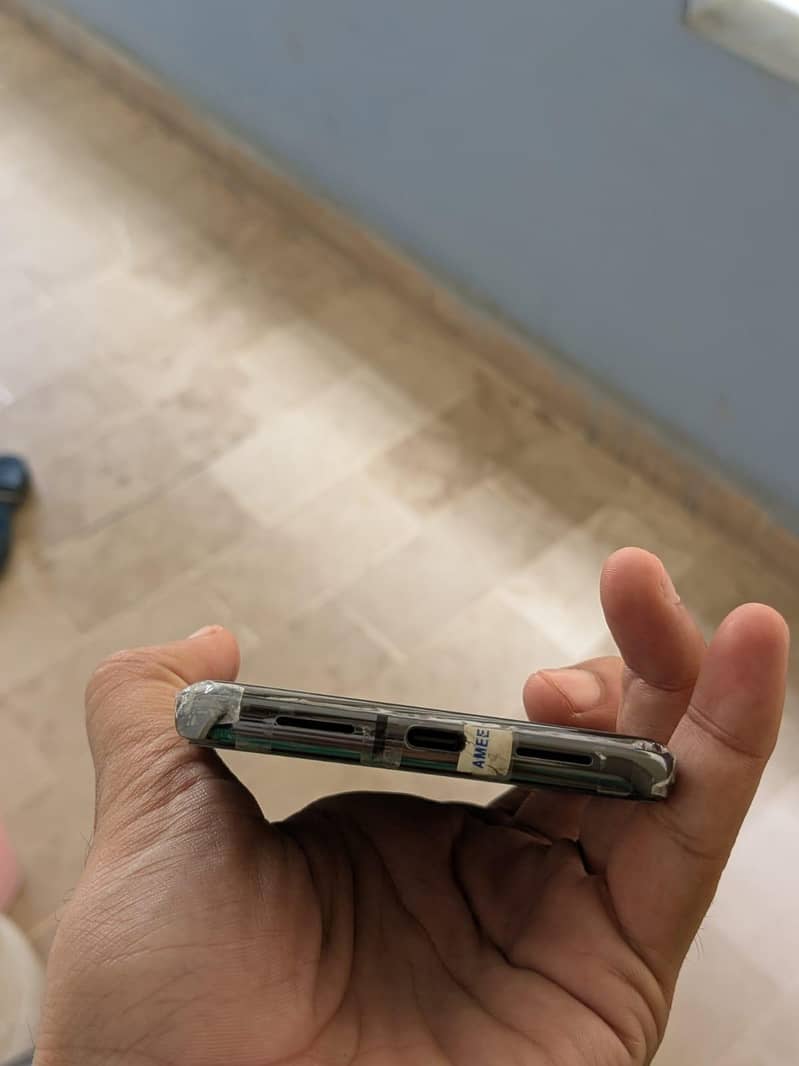 Google Pixel 8 Pro 2