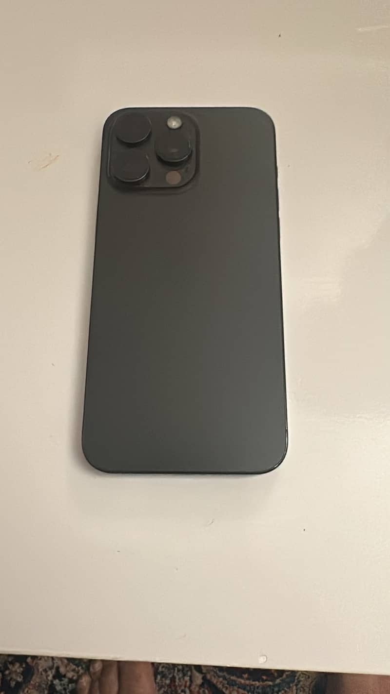 iPhone 15 Pro Max 8