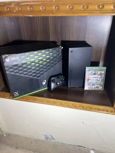 Xbox Series X 1TB (UAE Version) – Like New – GTA V Disc Included