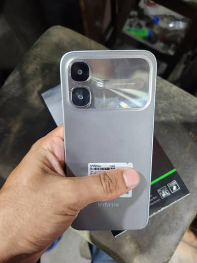 Infinix Smart 20 (4+4/128gb) 20 days used only.   "32000 final h "