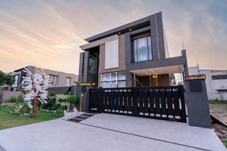 1 Kanal Top Quality Build Luxurious Beautiful Modern Design House For Sale In DHA Lahore Phase 7 Prime Location