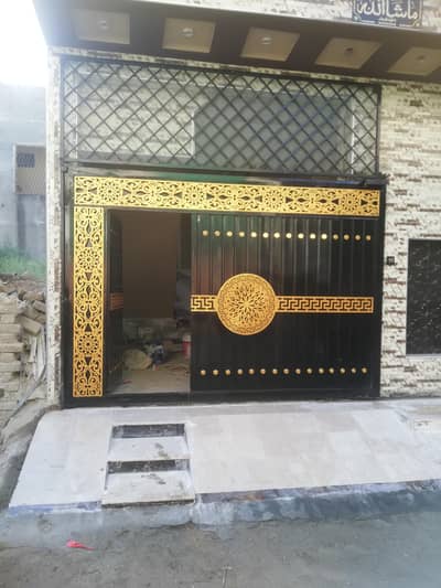 asalamualaikum jis bhaii ny ya bhen ny gahr ka paint krwana hai