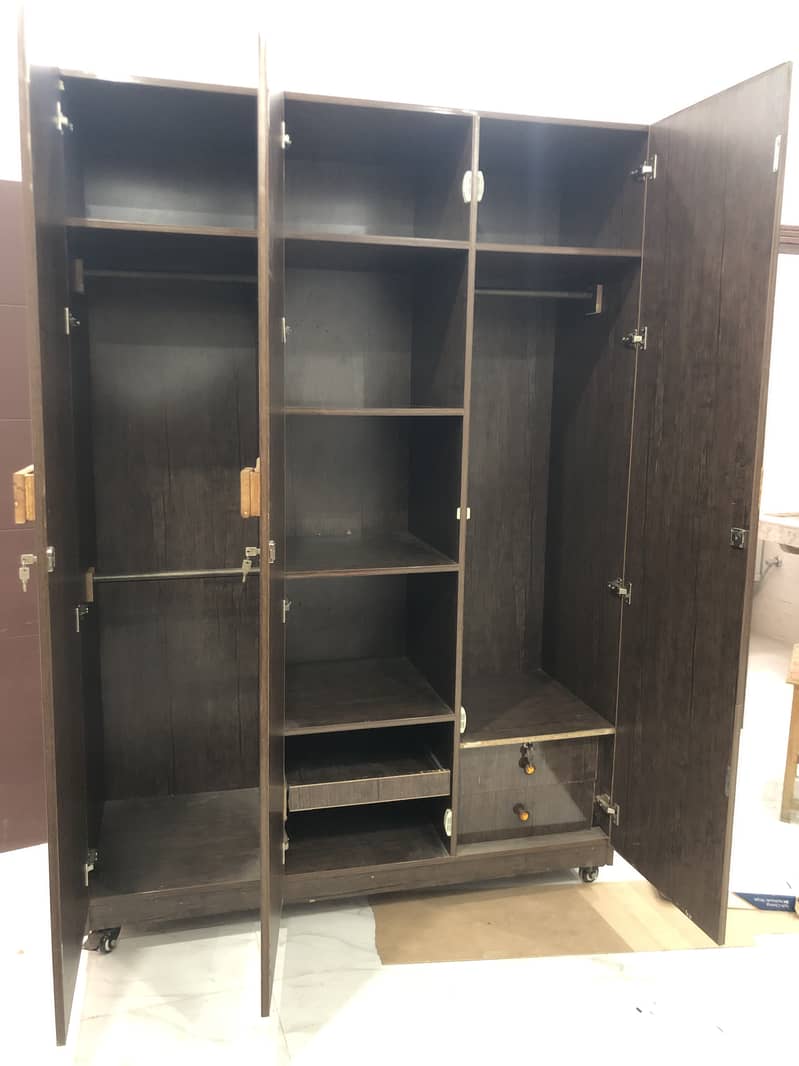Large Size Wardrobe 1