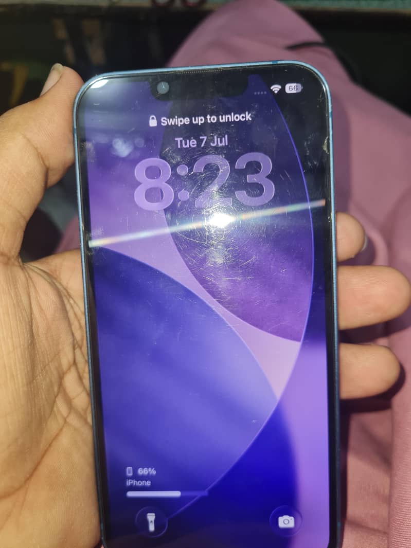 Apple iPhone 13 4