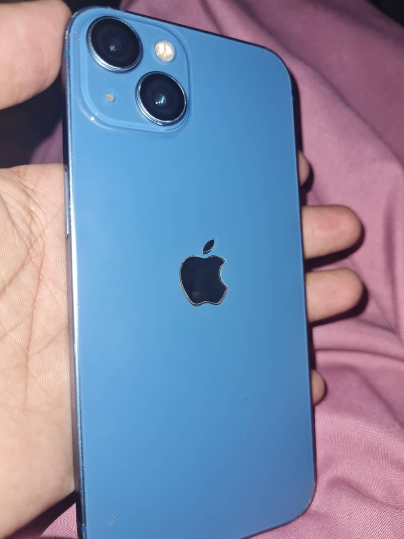 Apple iPhone 13 7