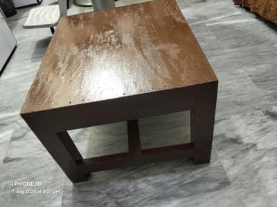 wood tebl good condition