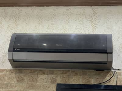 Gree 1.5 ton Ac  Non inverter