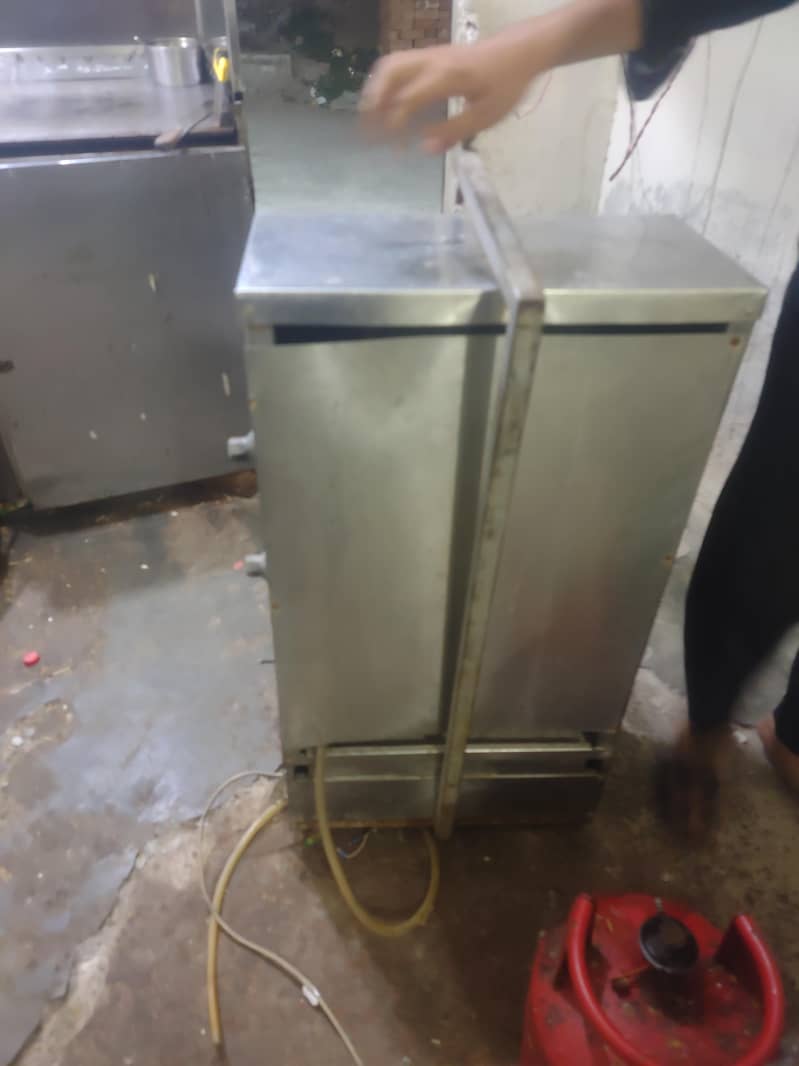 Grill machine 4