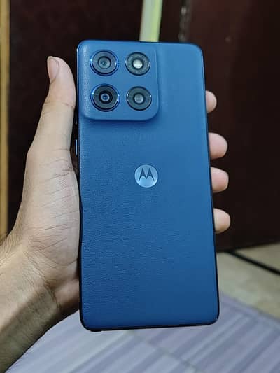 Moto G Stylus 2025 8+8/128 Non Pta Unlocked Good Condition.