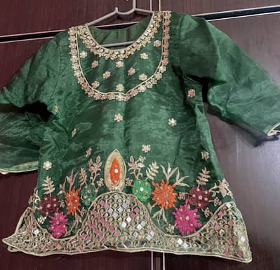 Mehndi lehnga just 1 time use in good price