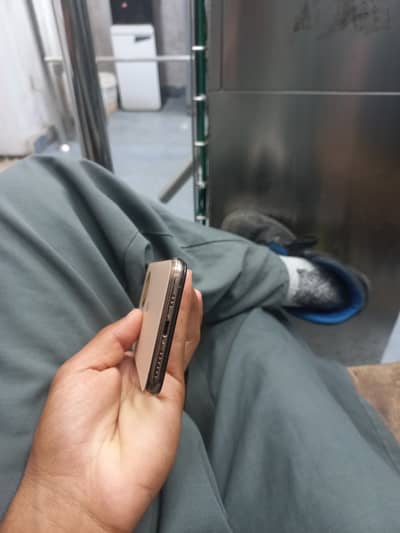 Apple iPhone 11 Pro 256 gb exchange possible