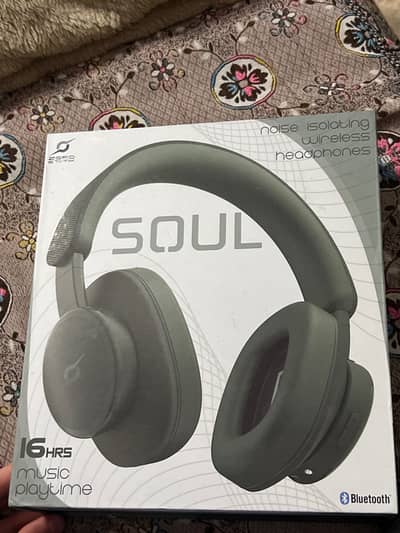 SOUL Noise Isolating Wireless Headphones – Box Packed / Never Used