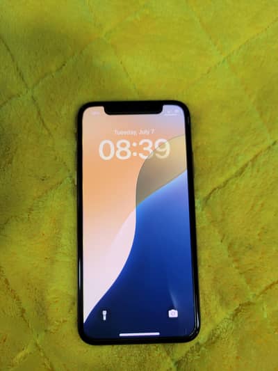 IPhone XS Good Condition