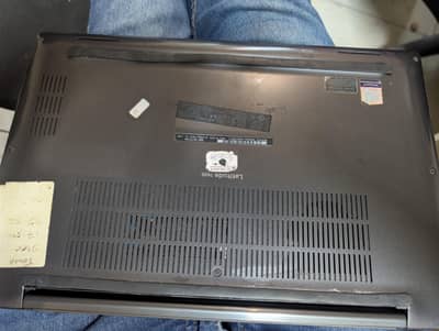 Dell Latitude 7400