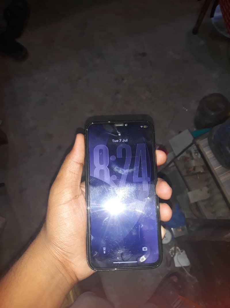 Apple iPhone 11 Pro 2