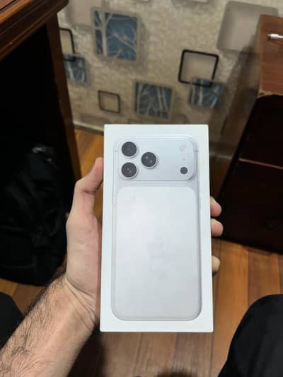 IPHONE 17 PRO MAX PTA