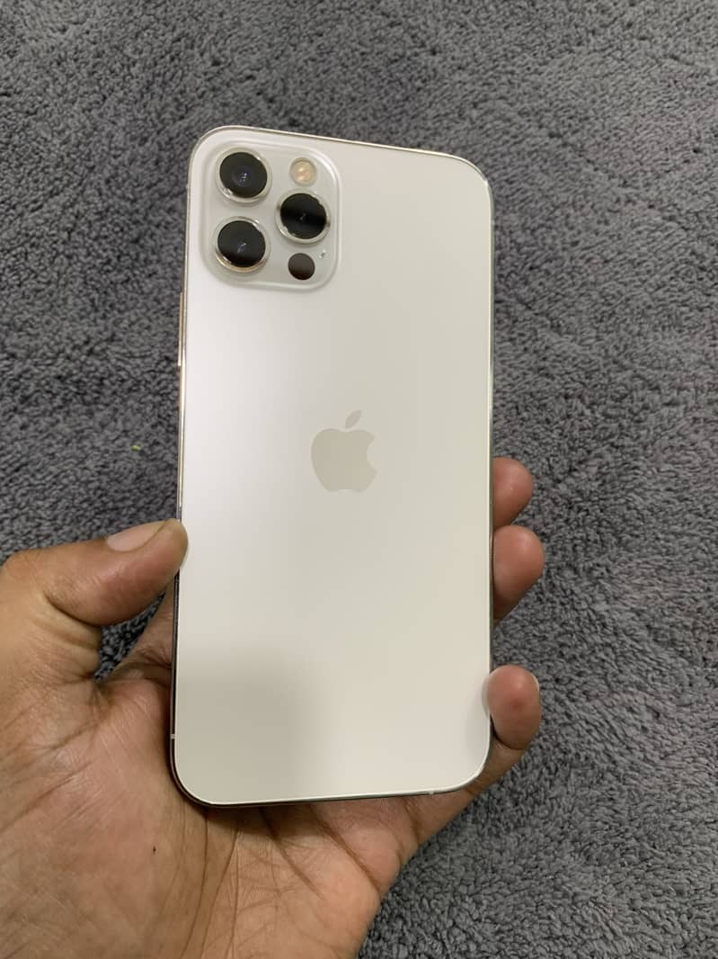 Apple iPhone 12 Pro 3