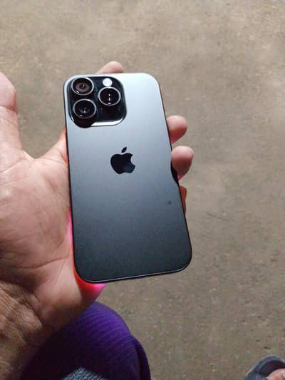Apple iPhone 16 Pro