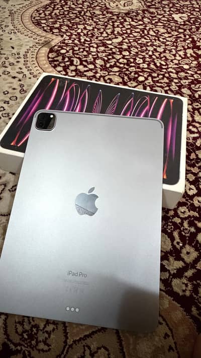 Ipad pro M2 chip 11 inches 4th generation