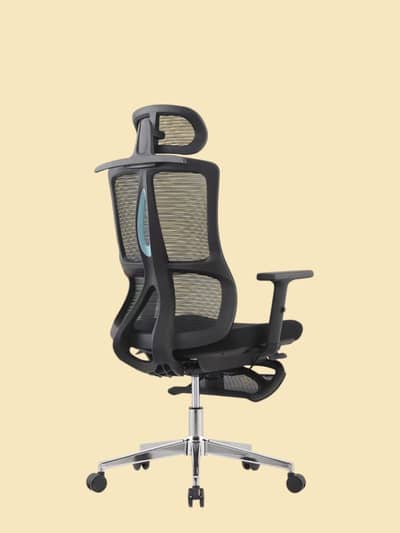 Executive table & Chair and Sofa