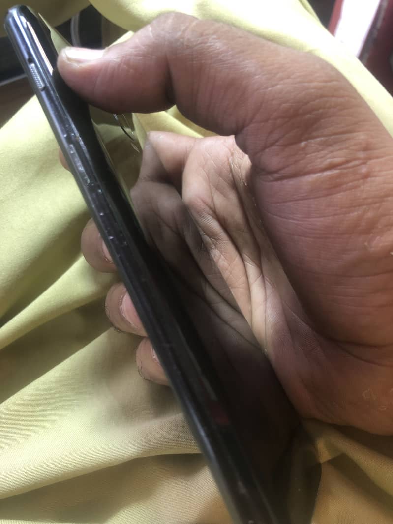 One Plus 6T 3