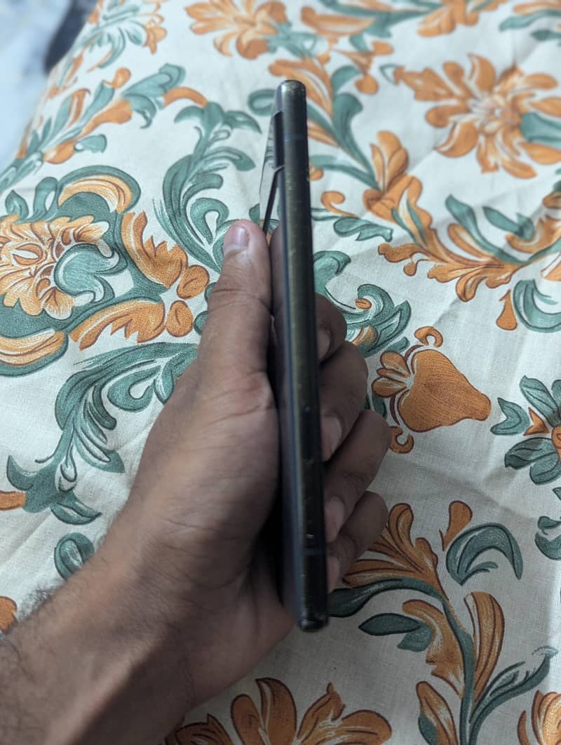 Google Pixel 6a 5