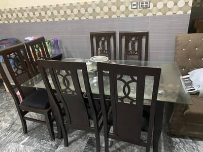Dining Table with 6 chairs