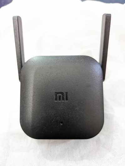 MI Wifi Extender Pro Genuine, Used But in Perfect Working Condition
