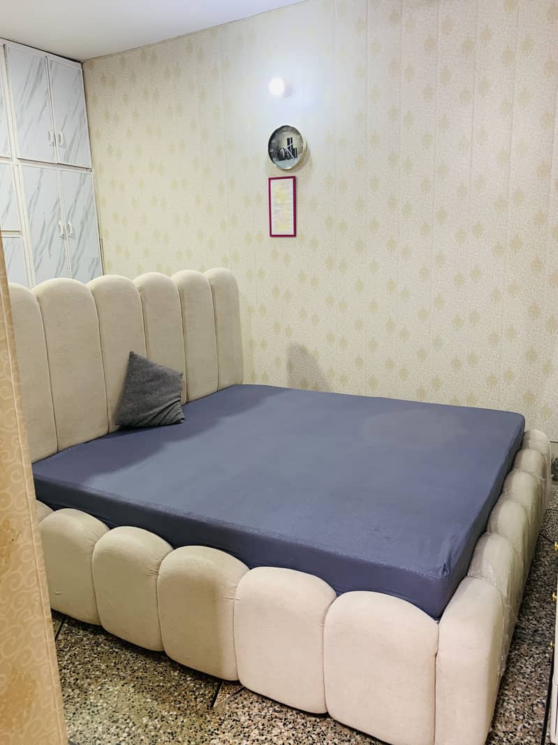 BUBBLE BED NEW CONDITION 4