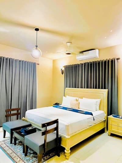 One bed luxury furnished apartment for per day rent