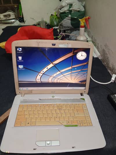 laptop  condition 10by8 (03435019139)