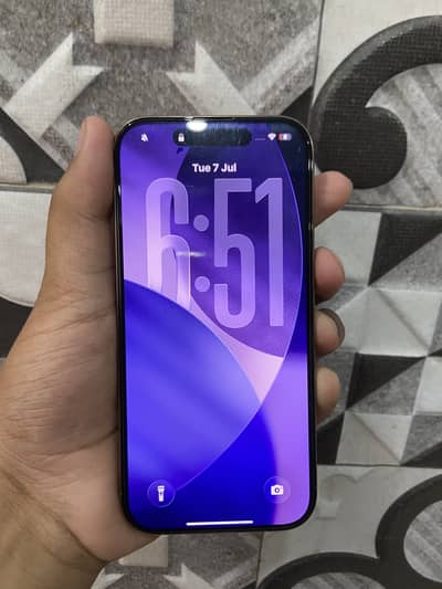 Apple iPhone 16 Pro