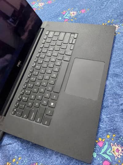 Dell Precision 5520 i7 7th Gen | 8GB DDR4 | 256GB SSD