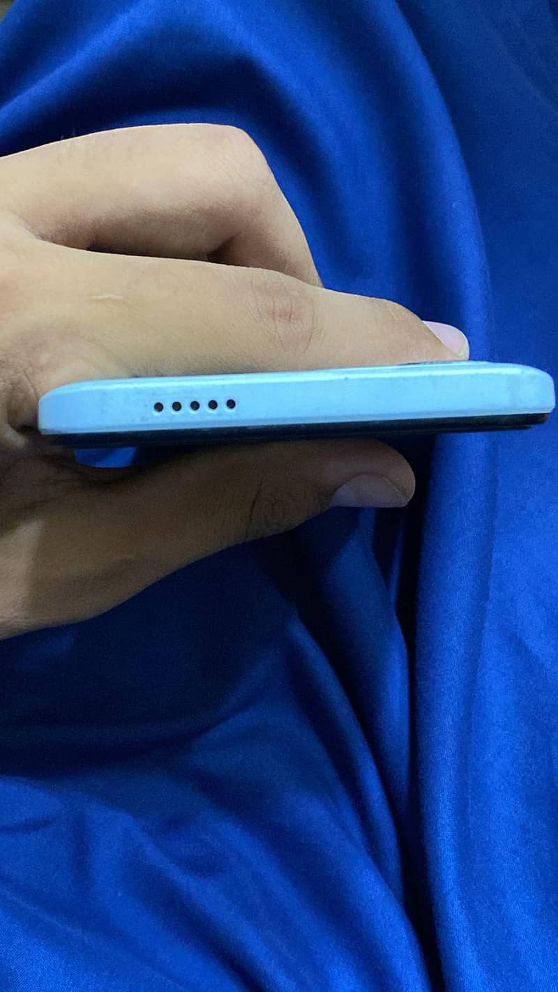 Redmi A2+ 3